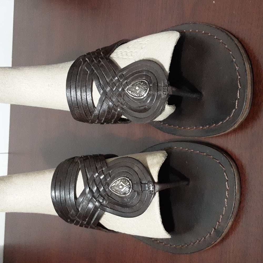 Brighton Athens Brown Leather Weave Sandals with‎ Silver Medallion Accent